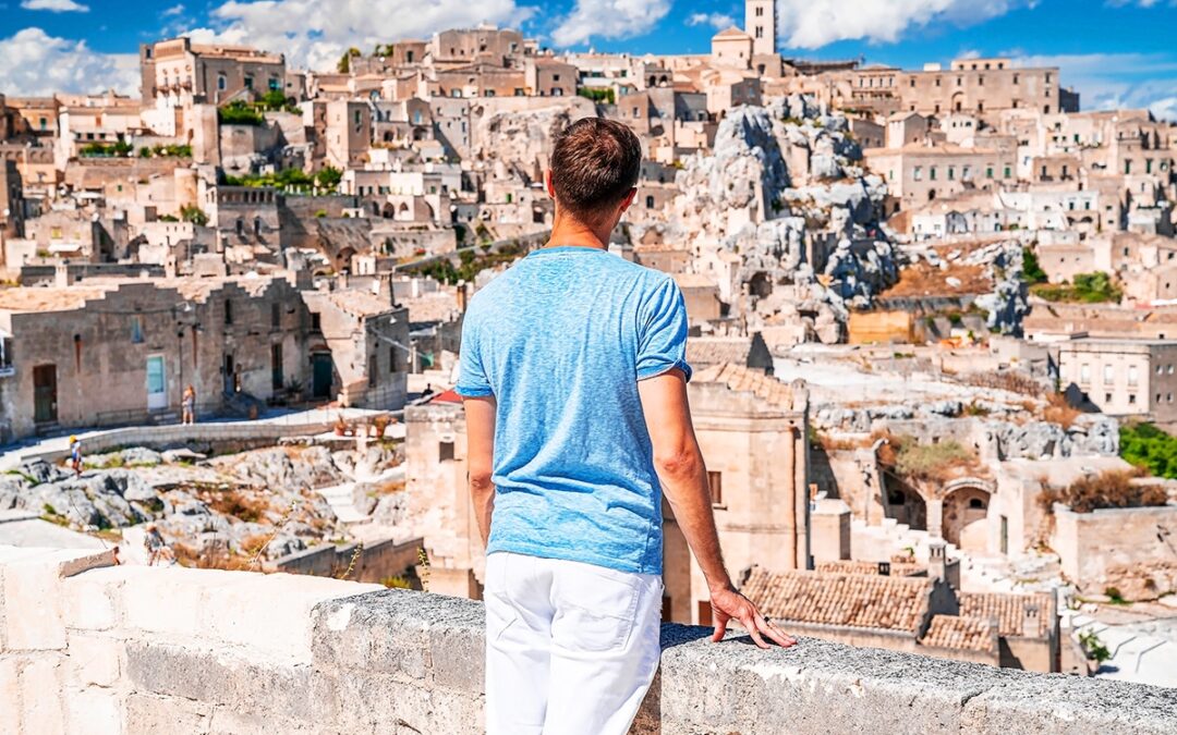 Why Saudi Arabia is a Must-Visit Destination for Adventure Seekers and Culture Enthusiasts!